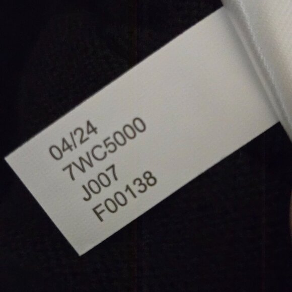 Lucky Brand NWT Cotton Blend V Neck Jet Black Sweater Capsule Wardrobe Size XL - Picture 10 of 10